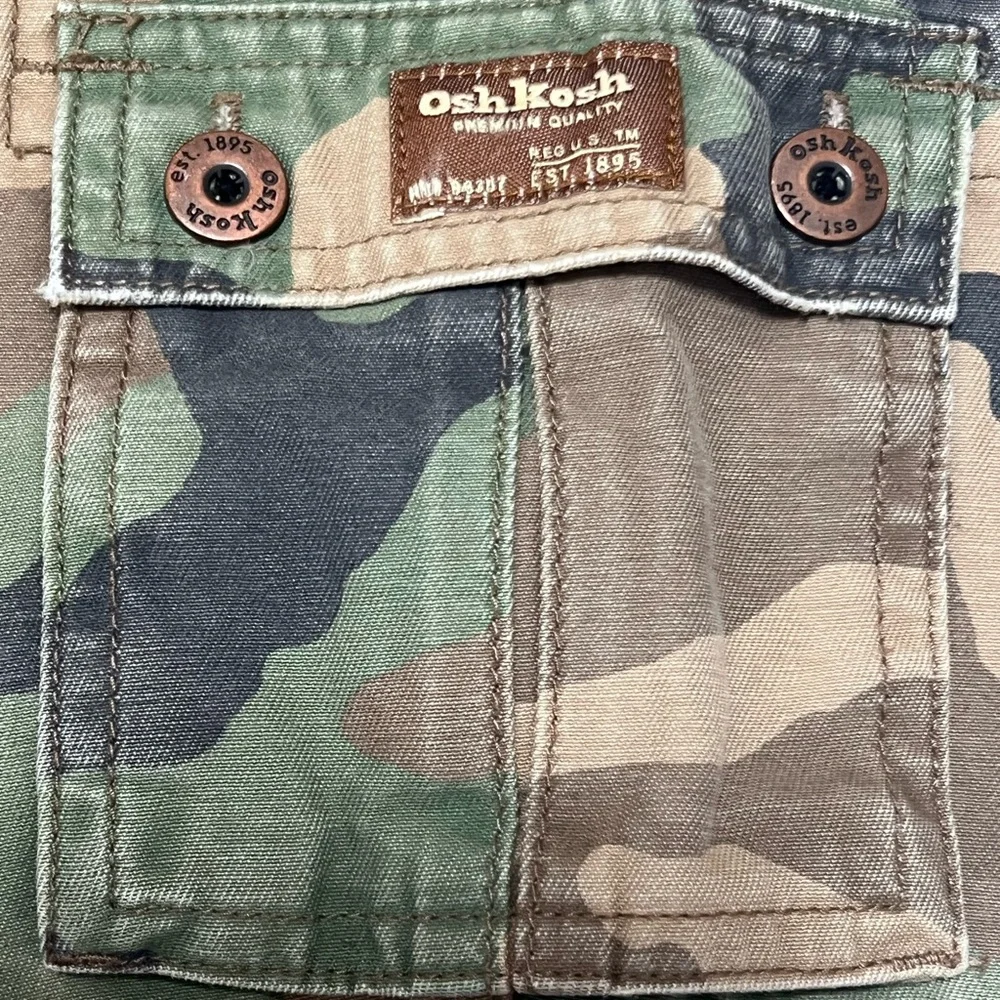 OshKosh b'gosh Vestbak Camo Cargo Overalls 18 Months Snap Leg Distressed Army